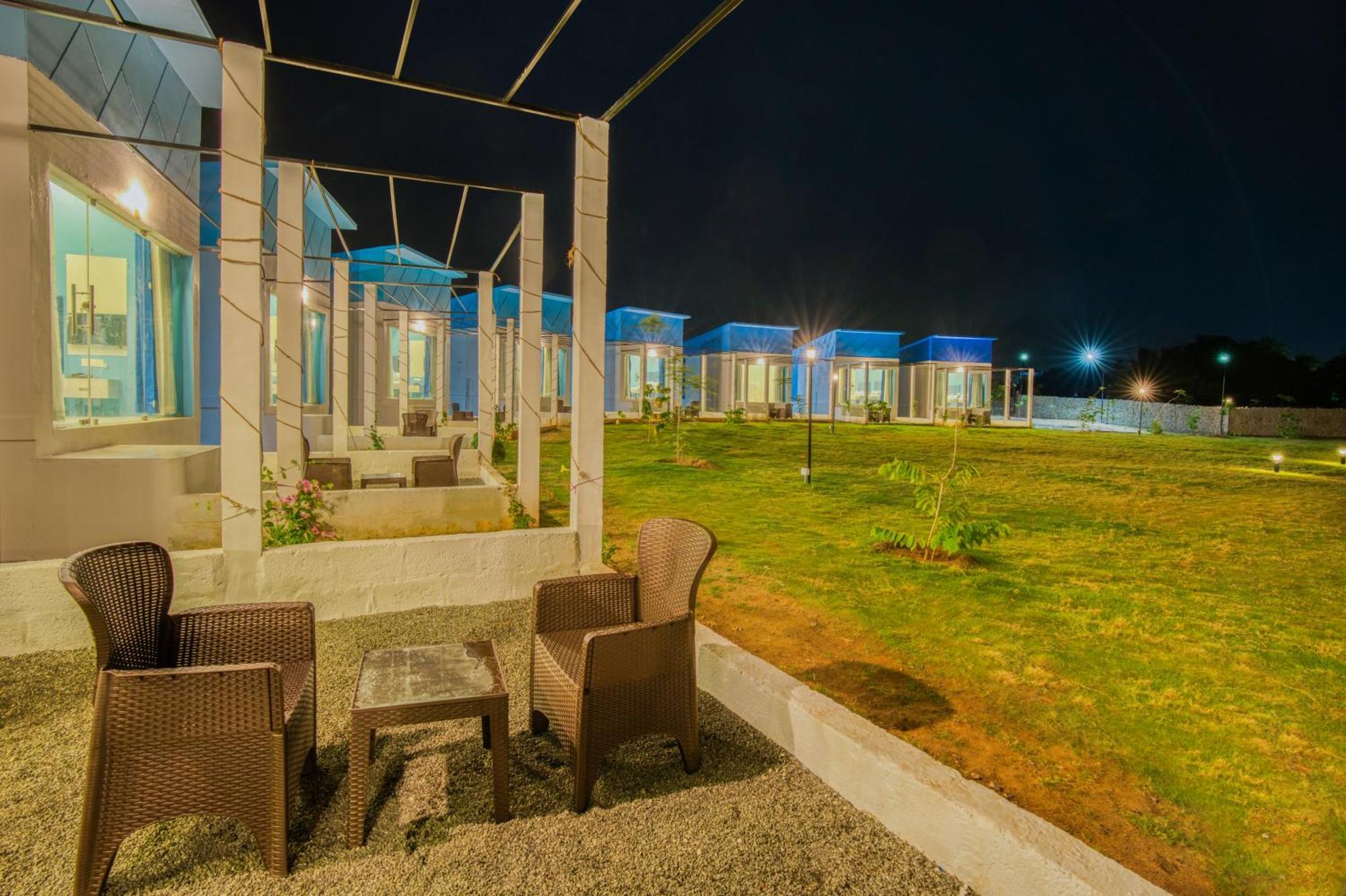 Seaborne Beach Resort 오로빌 외부 사진