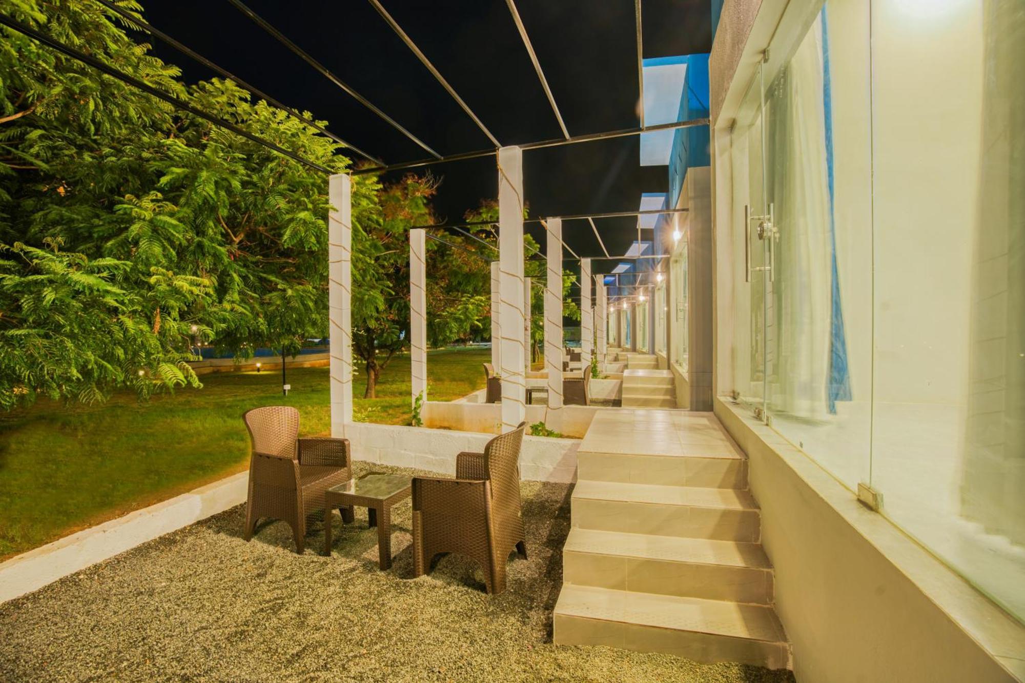 Seaborne Beach Resort 오로빌 외부 사진