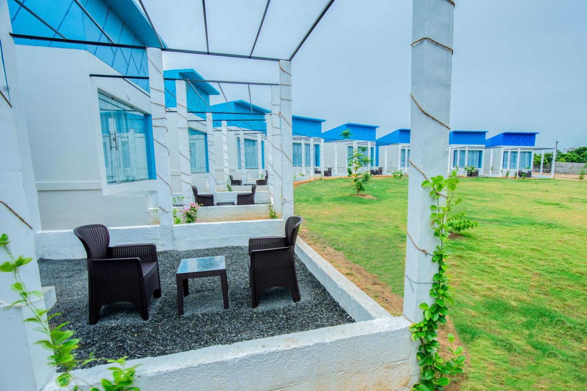 Seaborne Beach Resort 오로빌 외부 사진